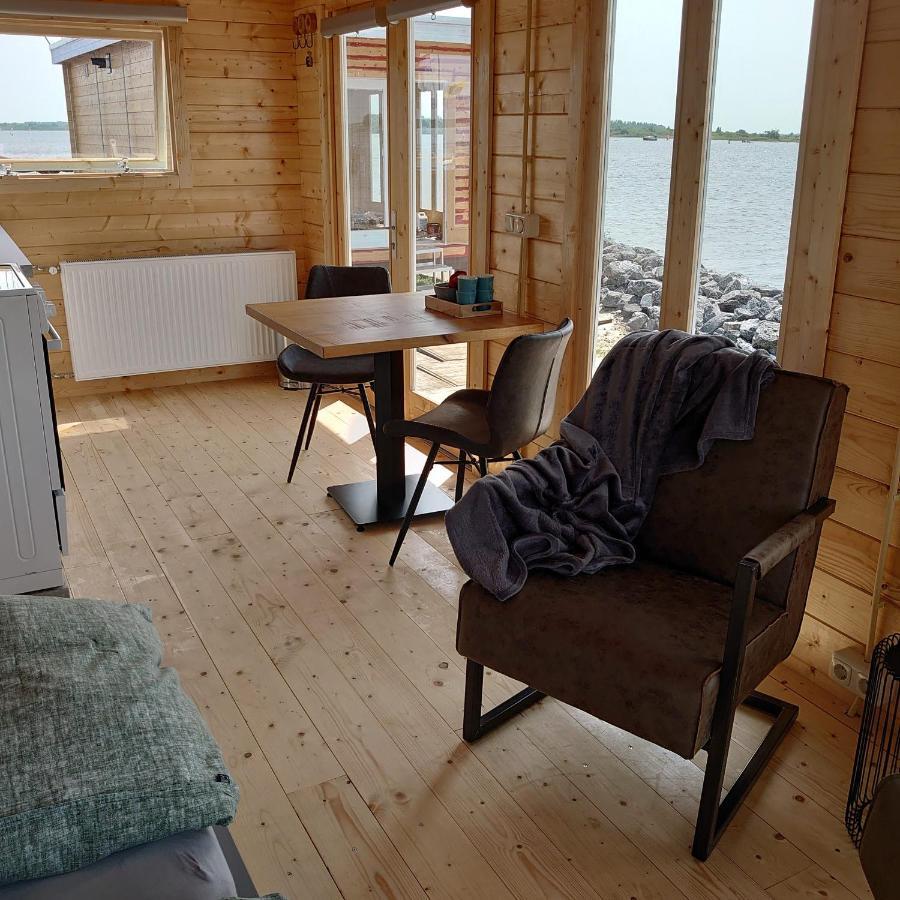 Waterhuisjes Op De Pier Van Lauwersmeerplezier! Lauwersoog Extérieur photo
