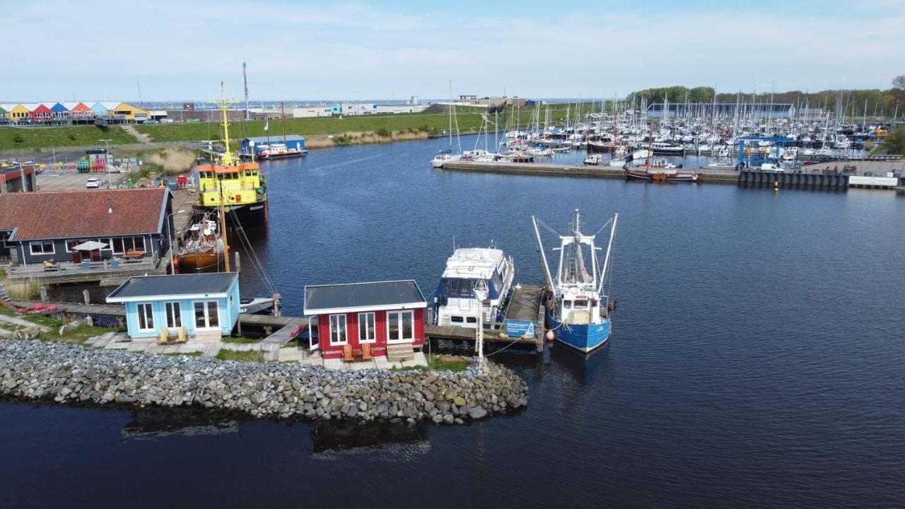 Waterhuisjes Op De Pier Van Lauwersmeerplezier! Lauwersoog Extérieur photo